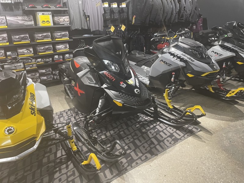 2012 SKI-DOO MXZ X 800R E-TEC SNOWMOBILE