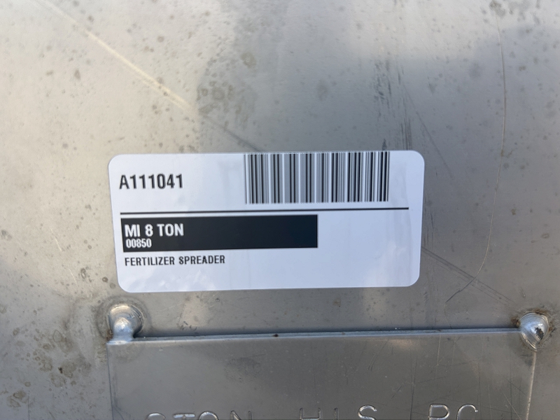 2010 ADAMS 8 TON PULL TYPE FERTILIZER SPREADER.
STOCK #A111041