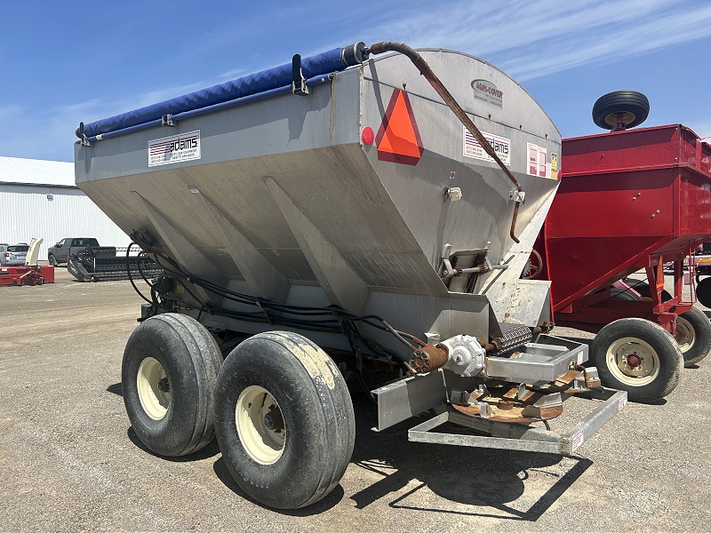 2010 ADAMS 8 TON PULL TYPE FERTILIZER SPREADER.
STOCK #A111041