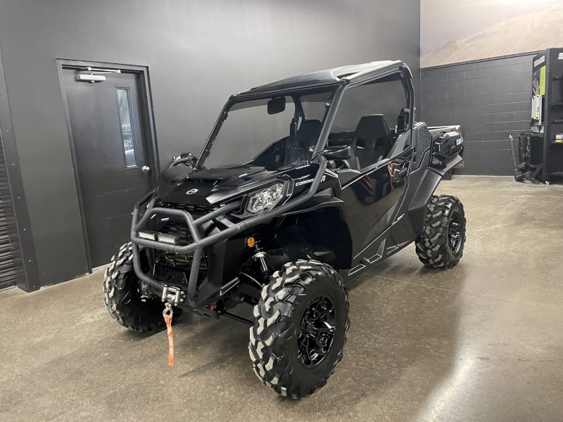 2023 CAN-AM COMMANDER XT 700 SIDE BY SIDE