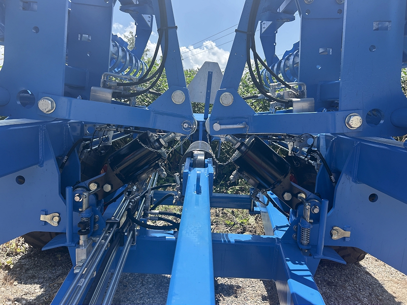 2025 LEMKEN GIGANT10 10M SYSTEM TRAC FOR HELIODOR9 COMPACT DISC