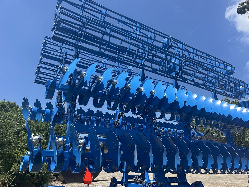 2025 LEMKEN GIGANT10 10M SYSTEM TRAC FOR HELIODOR9 COMPACT DISC