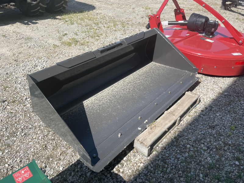 2025 NEW HOLLAND 72 INCH LOW PROFILE EXTENDED (LPE) SKID STEER BUCKET