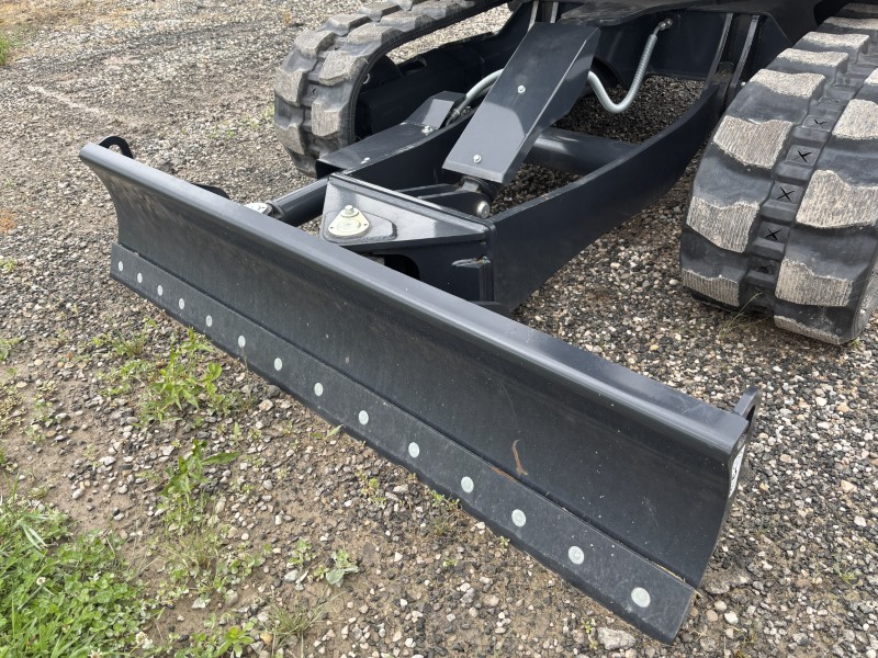 2025 YANAMR SV40 MINI EXCAVATOR WITH ANGLE BLADE AND 2 PTO