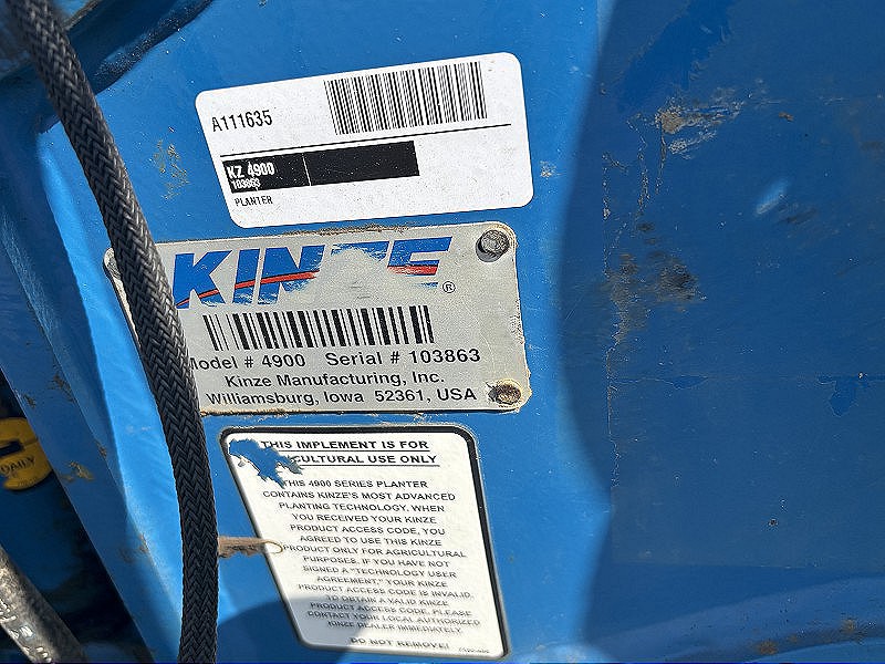 2014 KINZE 4900 16 ROW PLANTER