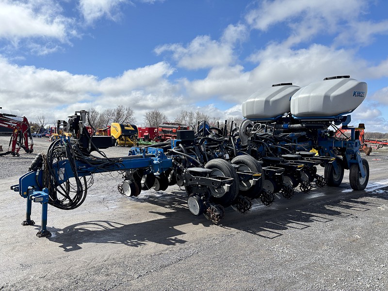 2014 KINZE 4900 16 ROW PLANTER