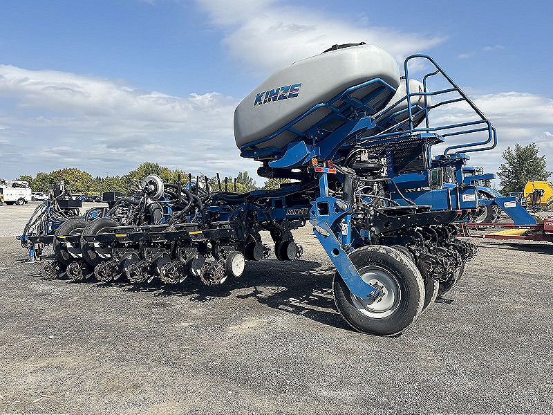 2014 KINZE 4900 16 ROW PLANTER