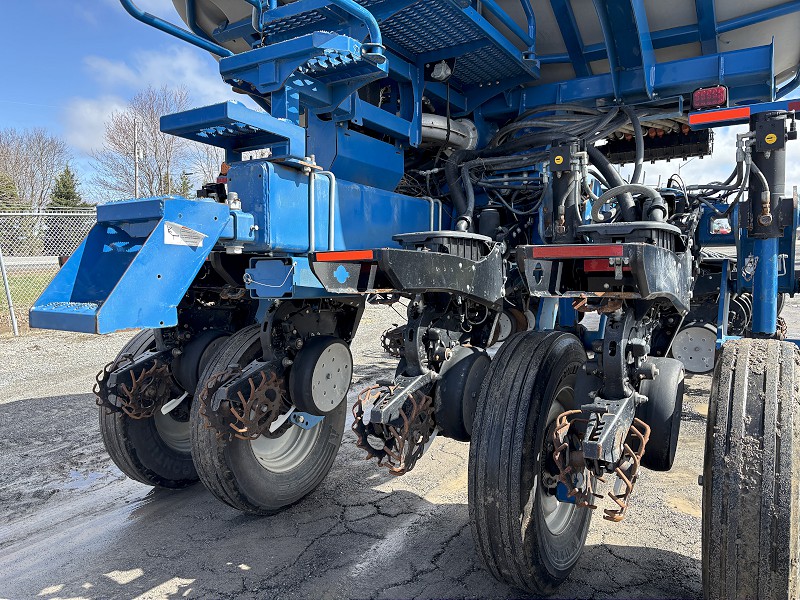 2014 KINZE 4900 16 ROW PLANTER