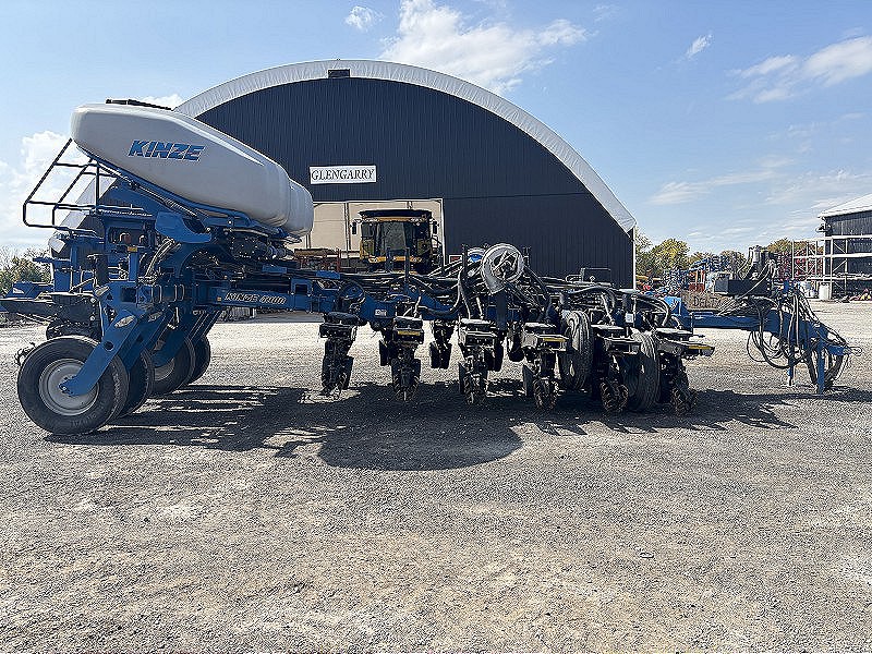 2014 KINZE 4900 16 ROW PLANTER