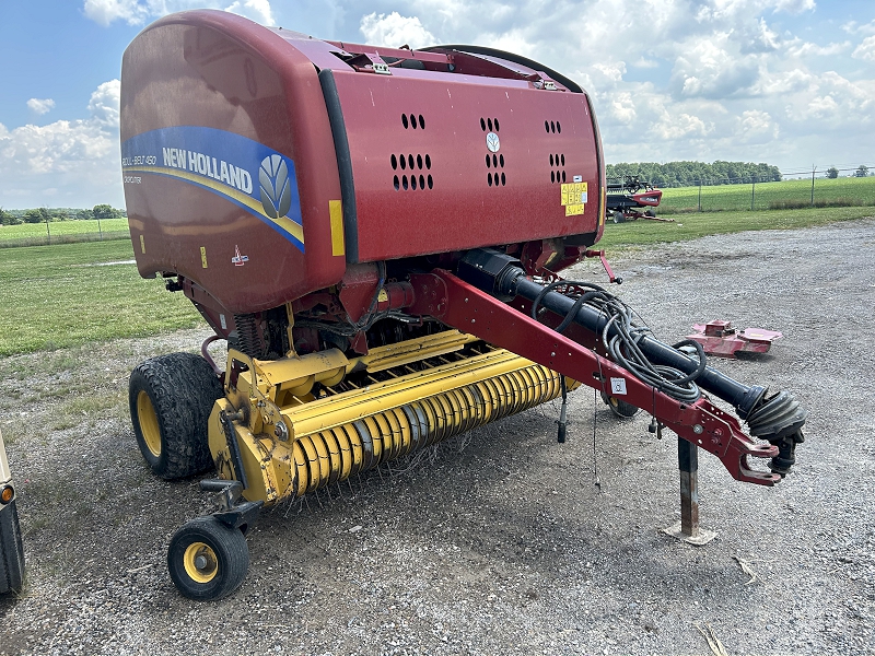 2016 NEW HOLLAND ROLLBELT 450 CROPCUTTER ROUND BALER