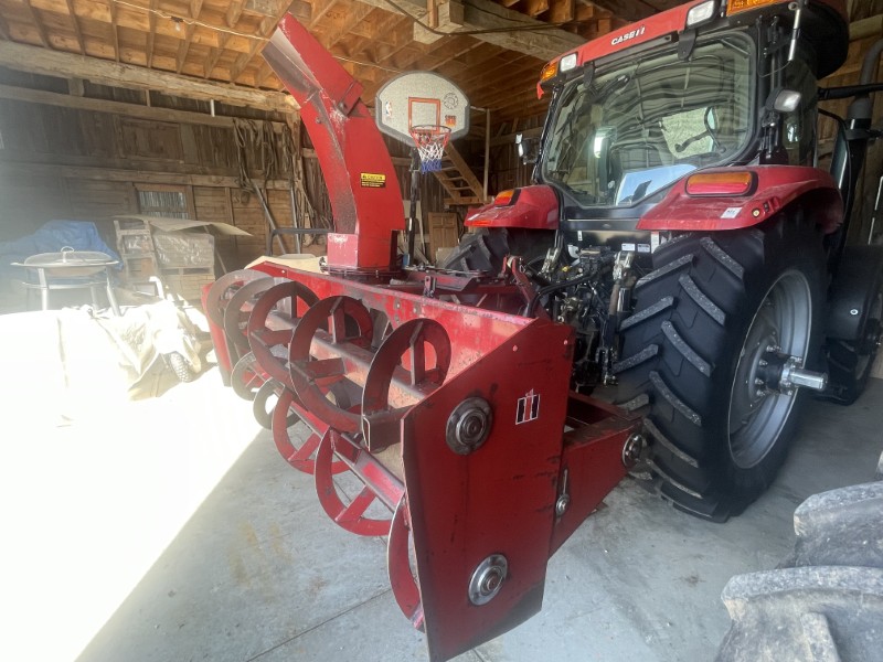 INTERNATIONAL HARVESTER (IH) 80 SNOW BLOWER