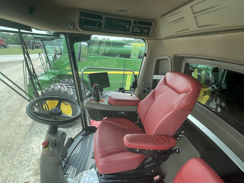 2023 CASE IH 7250 COMBINE