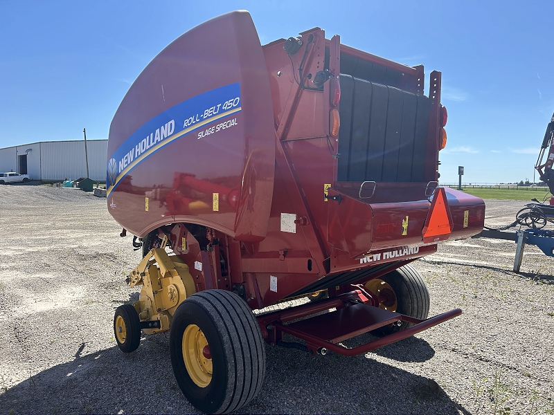 2018 NEW HOLLAND ROLLBELT 450 ROUND BALER