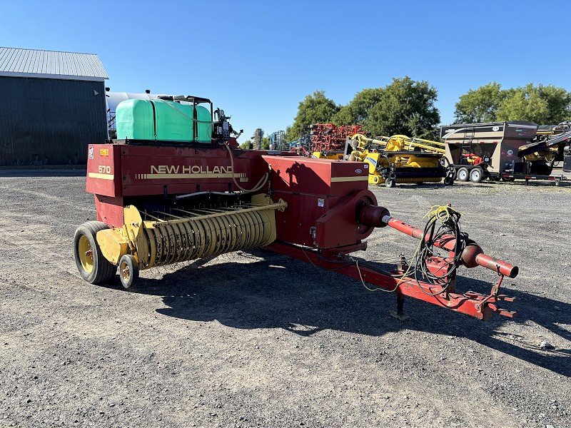 1990 NEW HOLLAND 570 SMALL SQUARE BALER