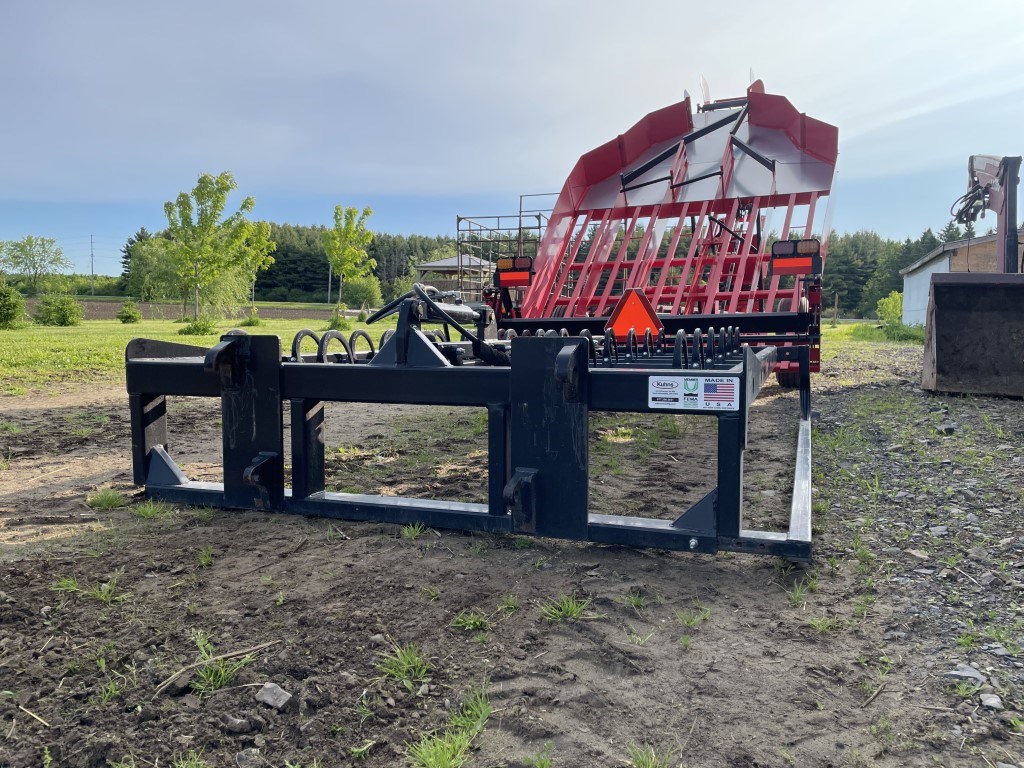 2021 KUHNS MFG (NOW NORDEN MFG) 615 SMALL SQUARE BALE GRABBER