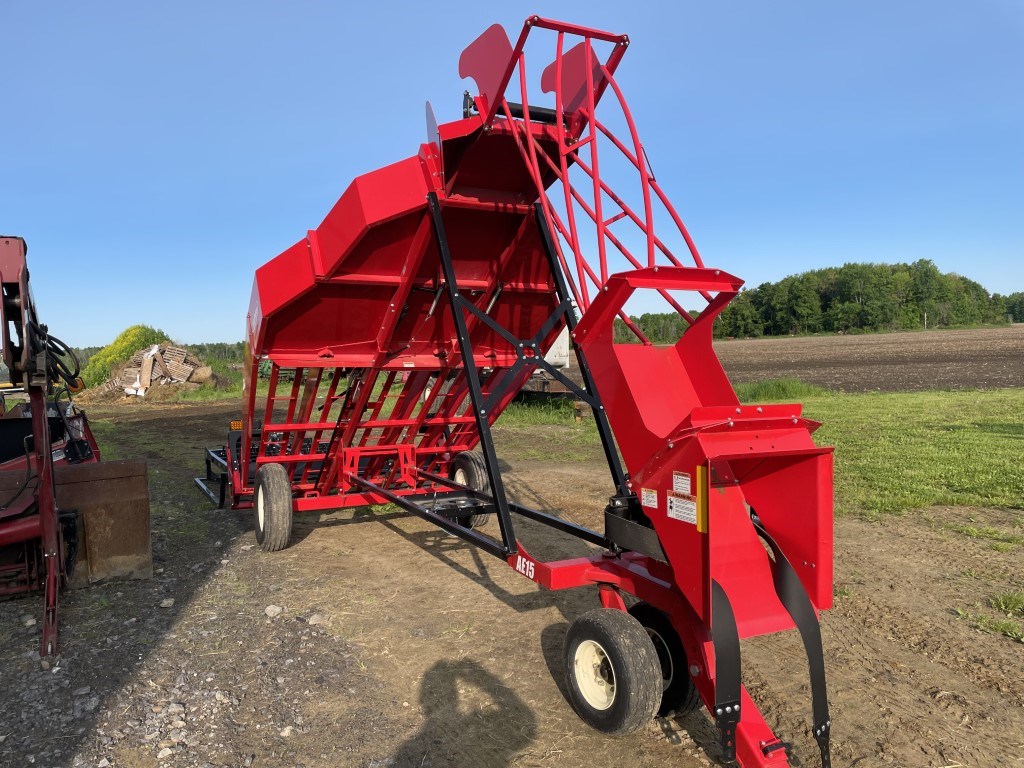 2021 KUHNS MFG (NOW NORDEN MFG) AE15 SMALL SQUARE BALE ACCUMULATOR