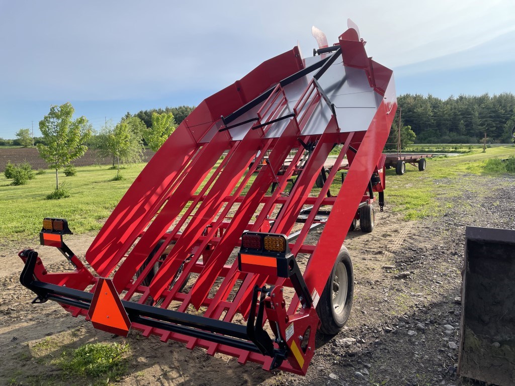 2021 KUHNS MFG (NOW NORDEN MFG) AE15 SMALL SQUARE BALE ACCUMULATOR