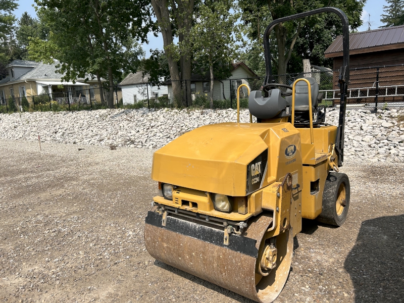 2012 CATERPILLAR CC24 ROLLER