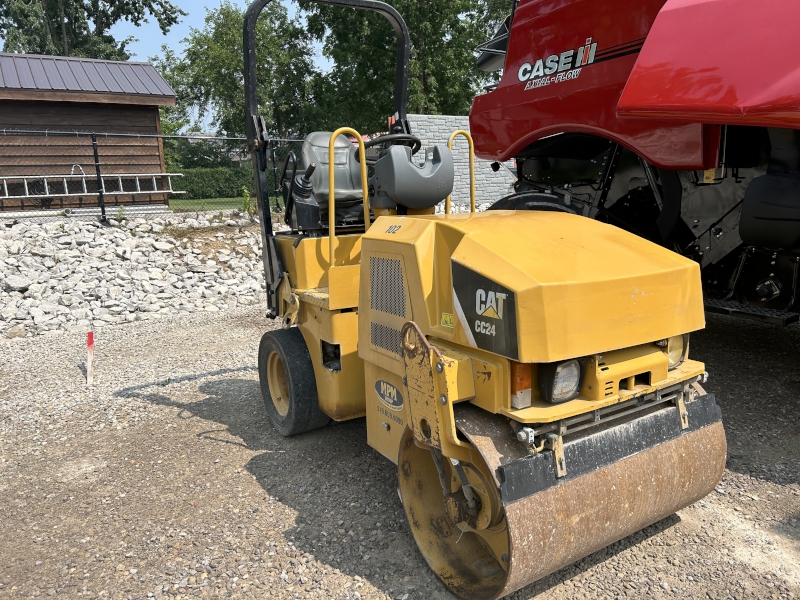 2012 CATERPILLAR CC24 ROLLER