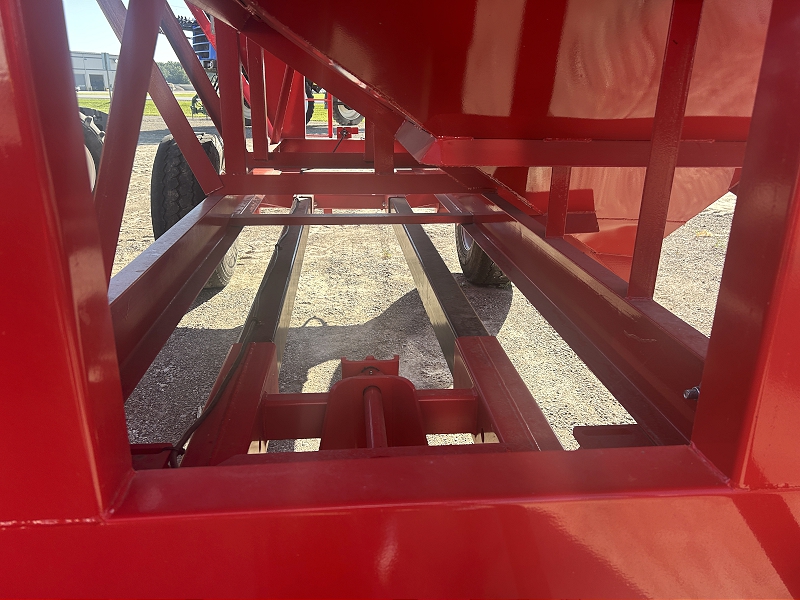 2025 RJ EQUIPMENT 600 GRAVITY BOX