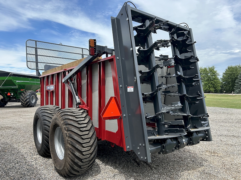 2025 HAGEDORN 5440 MANURE SPREADER