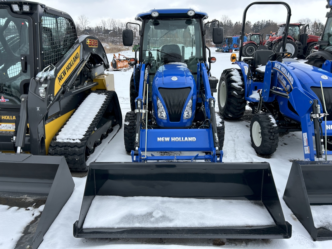 2026 NEW HOLLAND BOOMER 40 TRACTOR WITH LOADER