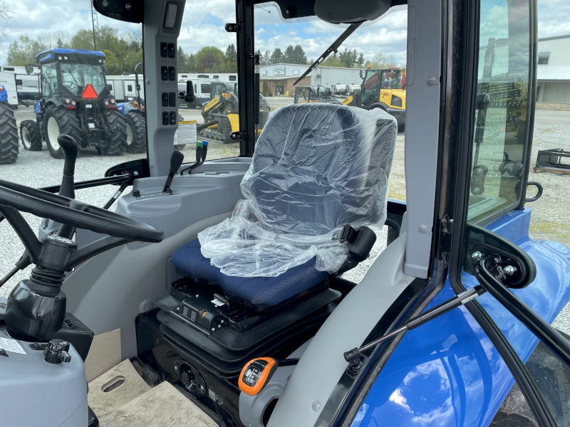 2026 NEW HOLLAND BOOMER 40 TRACTOR WITH LOADER
