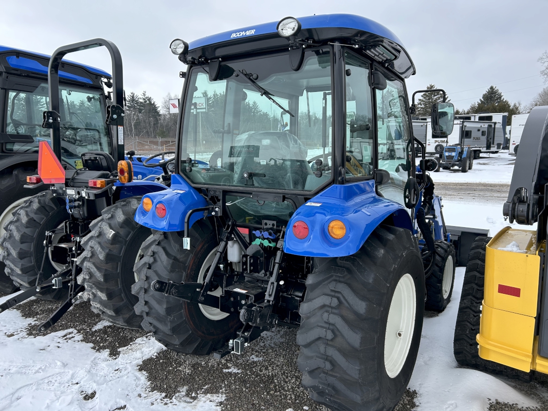 2026 NEW HOLLAND BOOMER 40 TRACTOR WITH LOADER