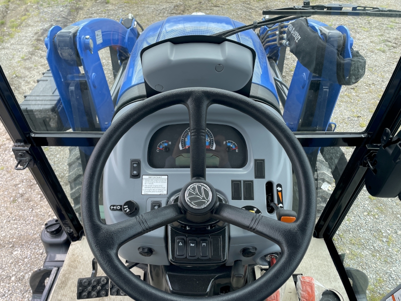 2026 NEW HOLLAND BOOMER 40 TRACTOR WITH LOADER