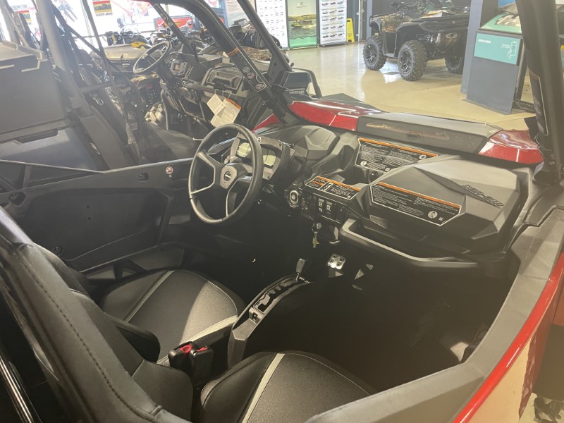 ATV & Utility Vehicles  2025 CAN-AM COMMANDER MAX XT 1000R SIDE BY SIDE Photo