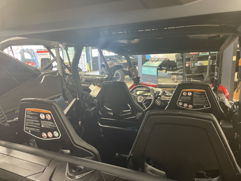 ATV & Utility Vehicles  2025 CAN-AM COMMANDER MAX XT 1000R SIDE BY SIDE Photo