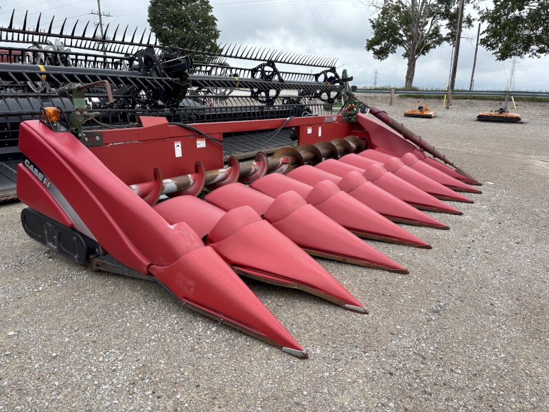 2008 CASE IH 3208 CORN HEAD