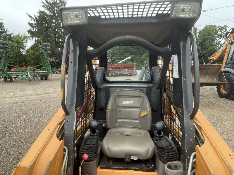 2010 CASE 420SSL SKIDSTEER