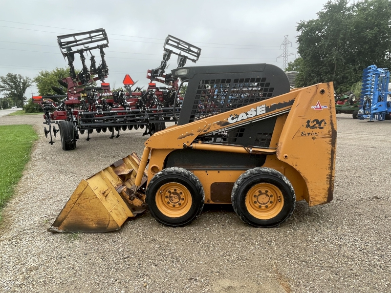2010 CASE 420SSL SKIDSTEER