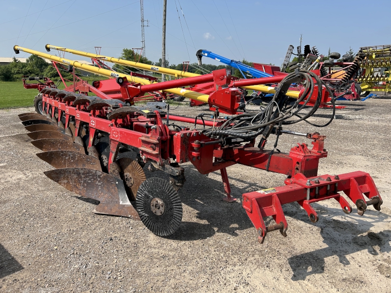 2017 GREGOIRE-BESSON PSPWK11.8.83.100 PLOW