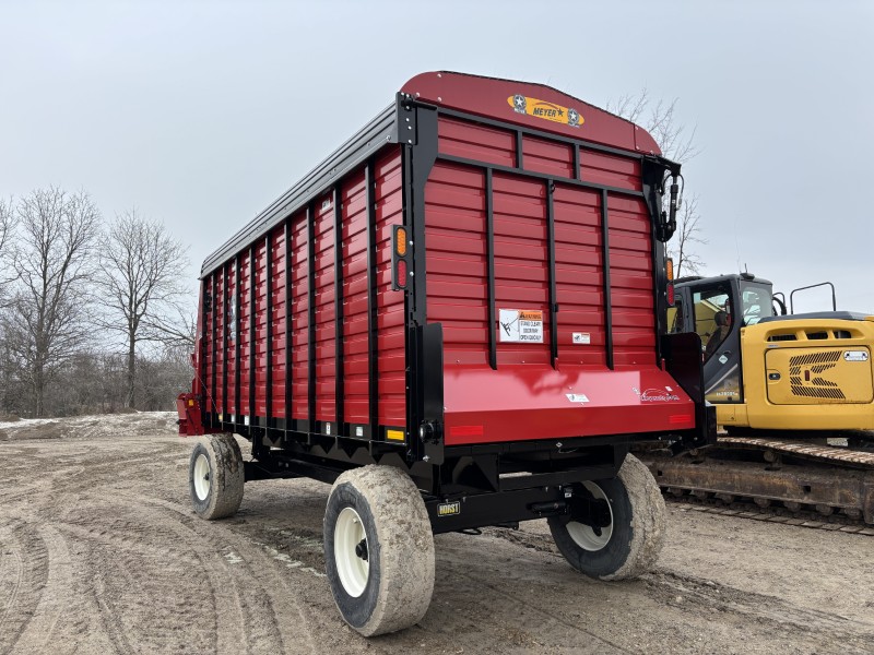 2025 MEYER MANUFACTURING RT220-C FRONT & REAR UNLOAD FORAGE BOX