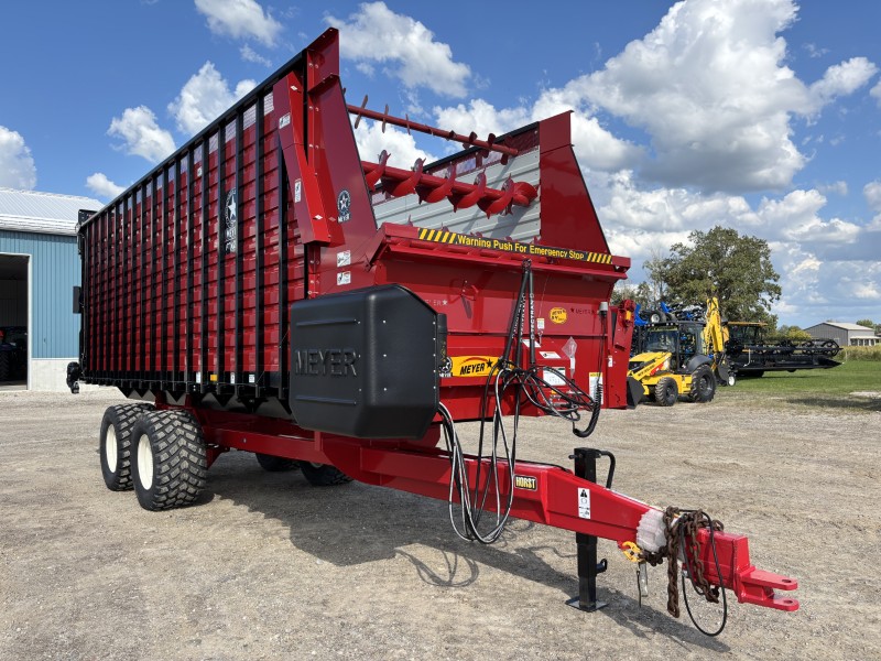 2025 MEYER MANUFACTURING RTX224 FRONT & REAR UNLOAD FORAGE BOX