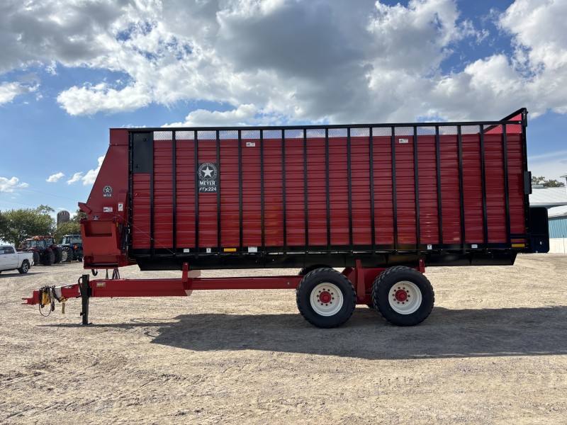 2026 MEYER MANUFACTURING RTX224 FRONT & REAR UNLOAD FORAGE BOX