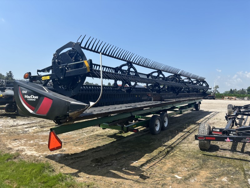 2020 MACDON FD145 DRAPER HEAD PACKAGE WITH HEADER CART