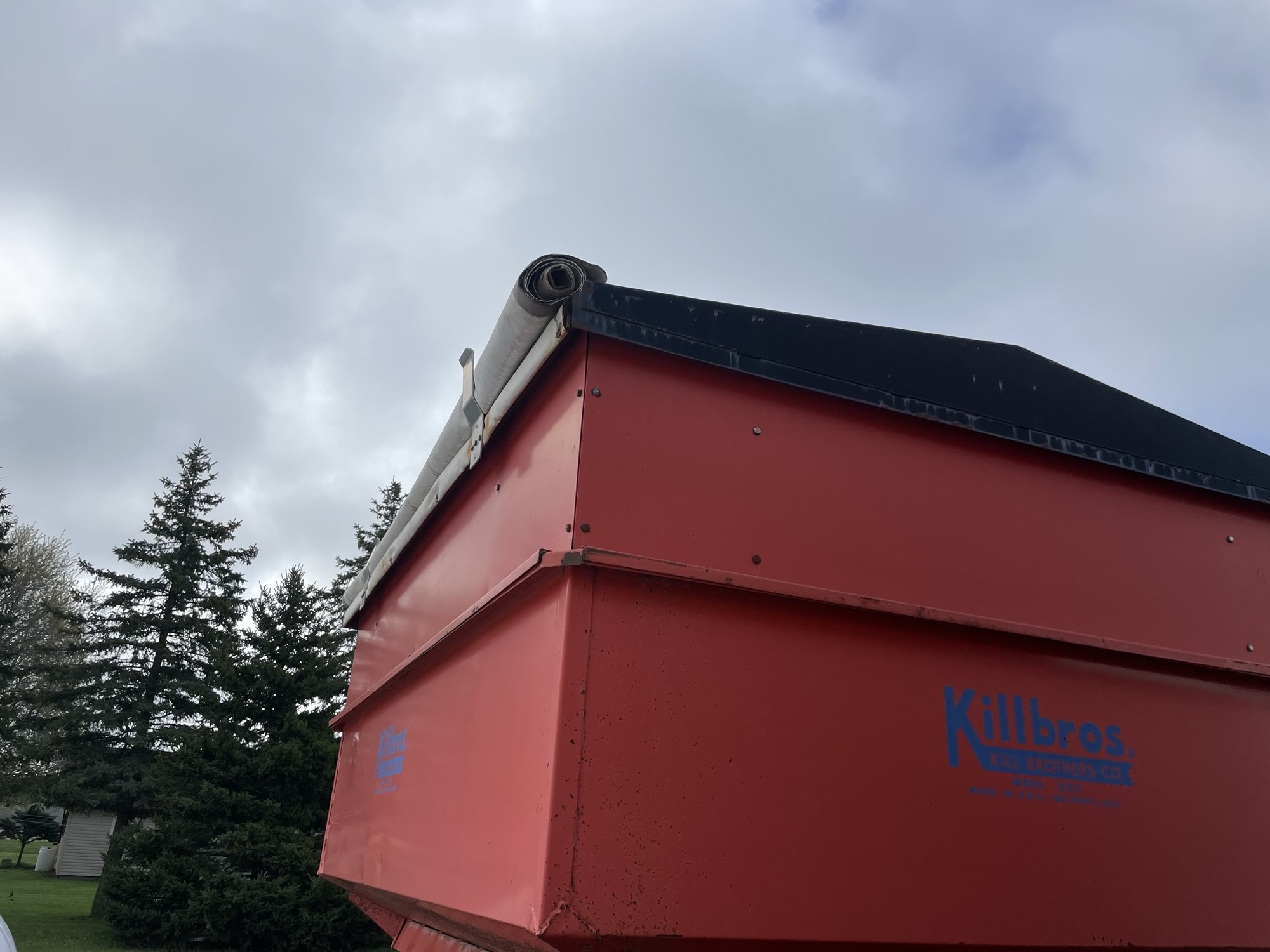 KILBROS 350 GRAVITY BOX WAGON
