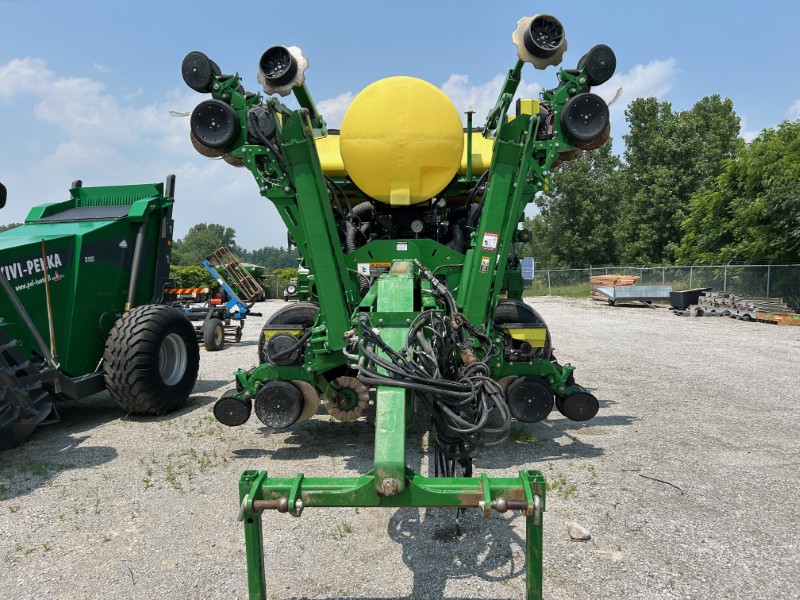 2017 JOHN DEERE 1795 MAXEMERGE 5E PLANTER