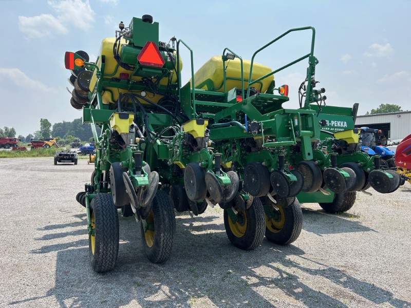 2017 JOHN DEERE 1795 MAXEMERGE 5E PLANTER