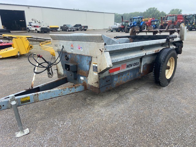1995 AGCO NEW IDEA 3622 MANURE SPREADER