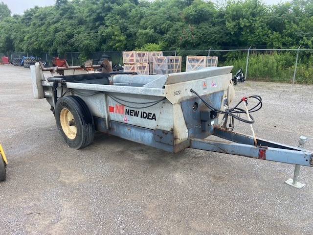 1995 AGCO NEW IDEA 3622 MANURE SPREADER