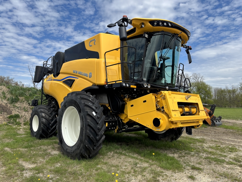 2026 NEW HOLLAND CR8.90 COMBINE