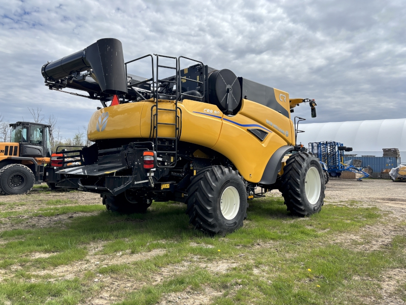 2026 NEW HOLLAND CR8.90 COMBINE