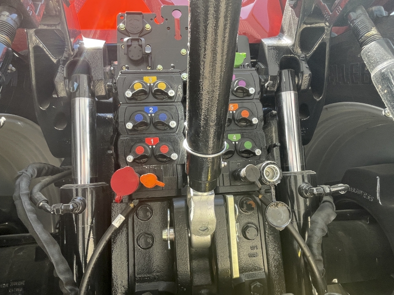 2026 CASE IH MAGNUM 265 CVT TRACTOR