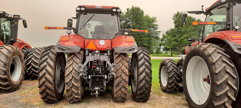 2026 CASE IH MAGNUM 325 CVT TRACTOR