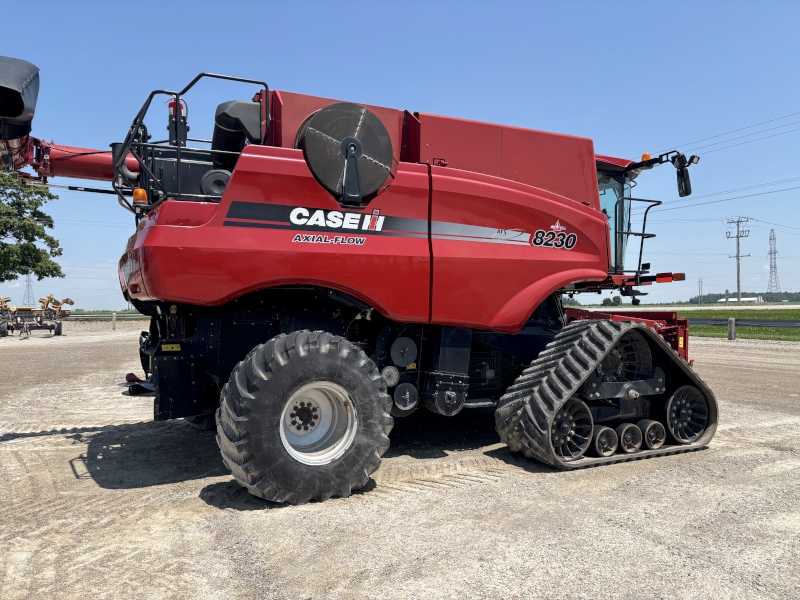 2014 CASE IH 8230 AXIAL-FLOW COMBINE