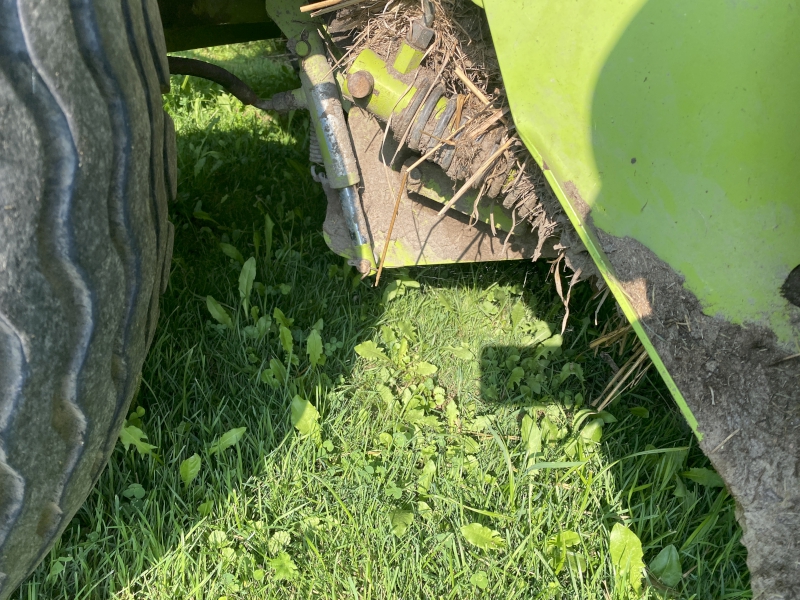 2005 CLAAS VARIANT 260 ROTO-CUT ROUND BALER